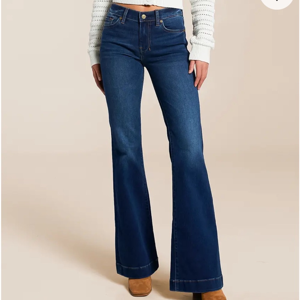 NWT 7 for all Mankind Dojo jeans. Size 29